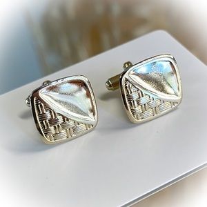 💕Super Attractive Gold Tone Vintage Cuff Links💕